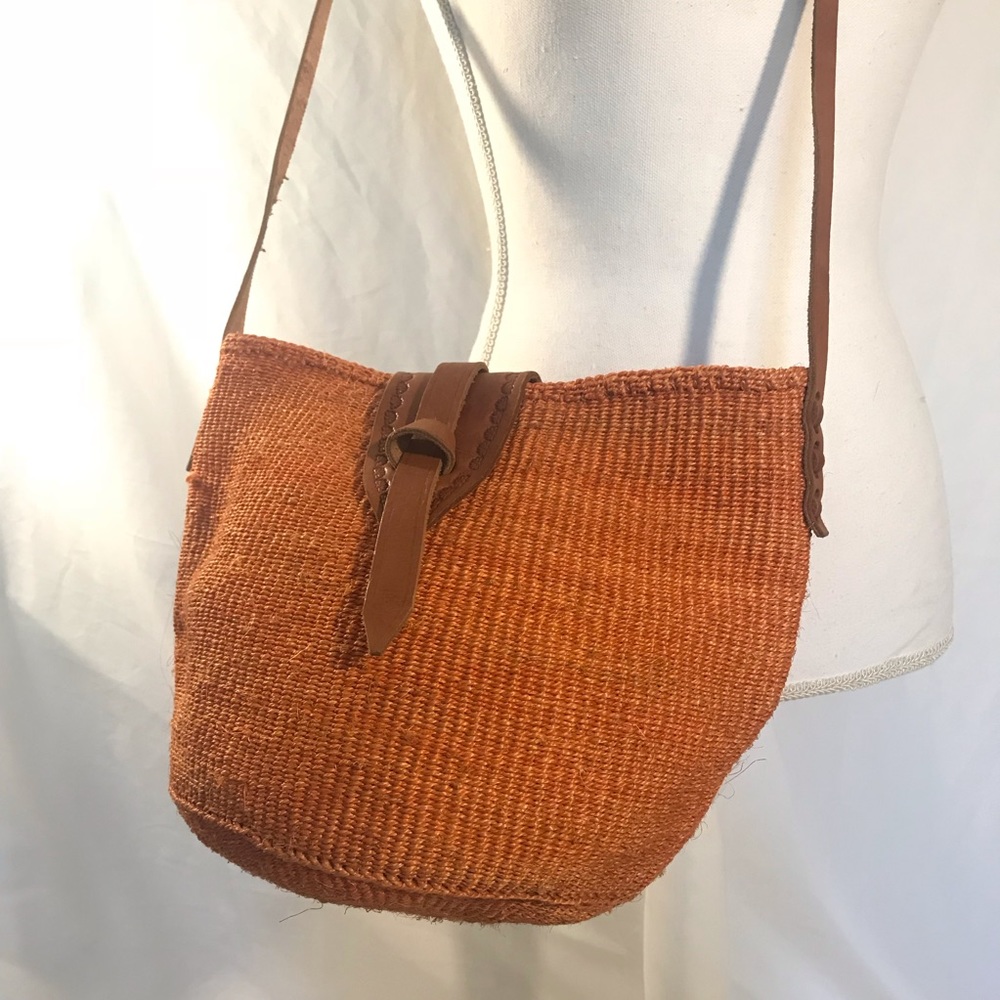 Hand Made Woven Seagrass and Leather Bag - Picture 6 of 6